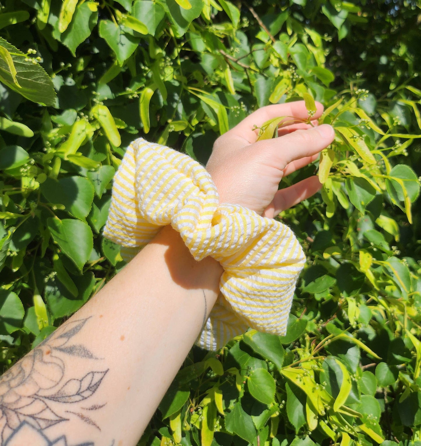 Chouchou rayé en coton - Jaune, Bleu ou Corail