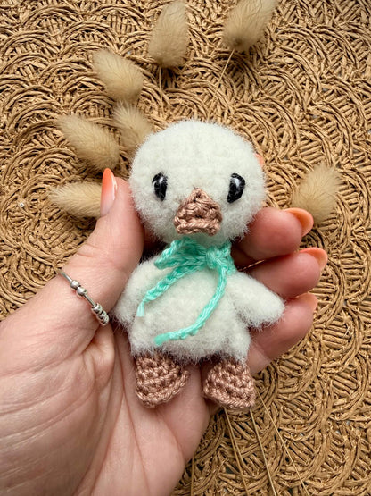 🪿✨ Patron crochet – Petite oie "Yuki" ✨🧶 Bisous Papillon